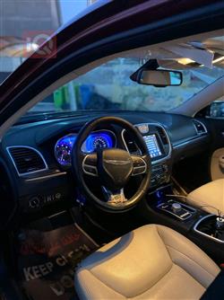 کرایسلەر 300